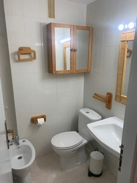 2 sovrum Lägenhet att hyra i Los Cristianos med pool - 1 600 € (Ref: 7479779)