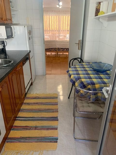 2 sovrum Lägenhet att hyra i Los Cristianos med pool - 1 600 € (Ref: 7479779)