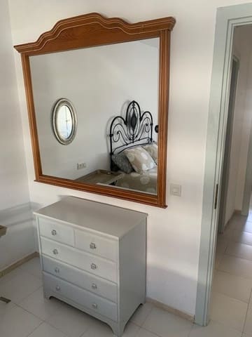 2 bedroom Apartment for rent in Los Cristianos, Arona with pool - € 1,600 (Ref: 7479779)