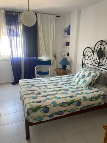 2 bedroom Apartment for rent in Los Cristianos, Arona with pool - € 1,600 (Ref: 7479779)