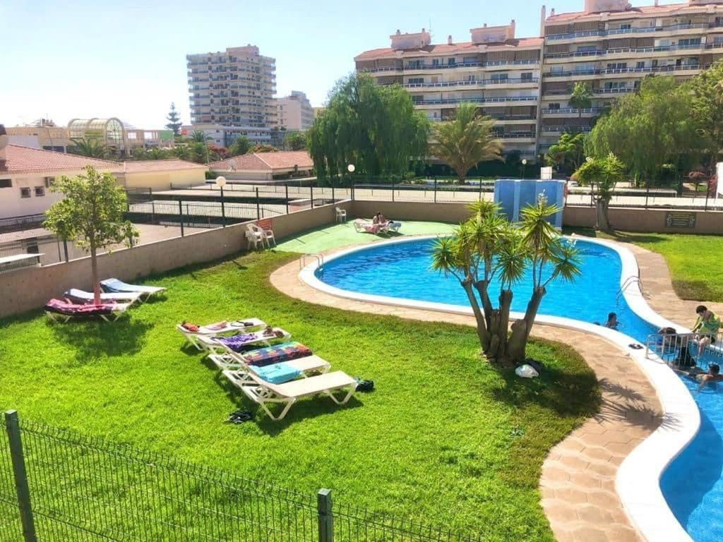 2 sovrum Lägenhet att hyra i Los Cristianos med pool - 1 600 € (Ref: 7479779)