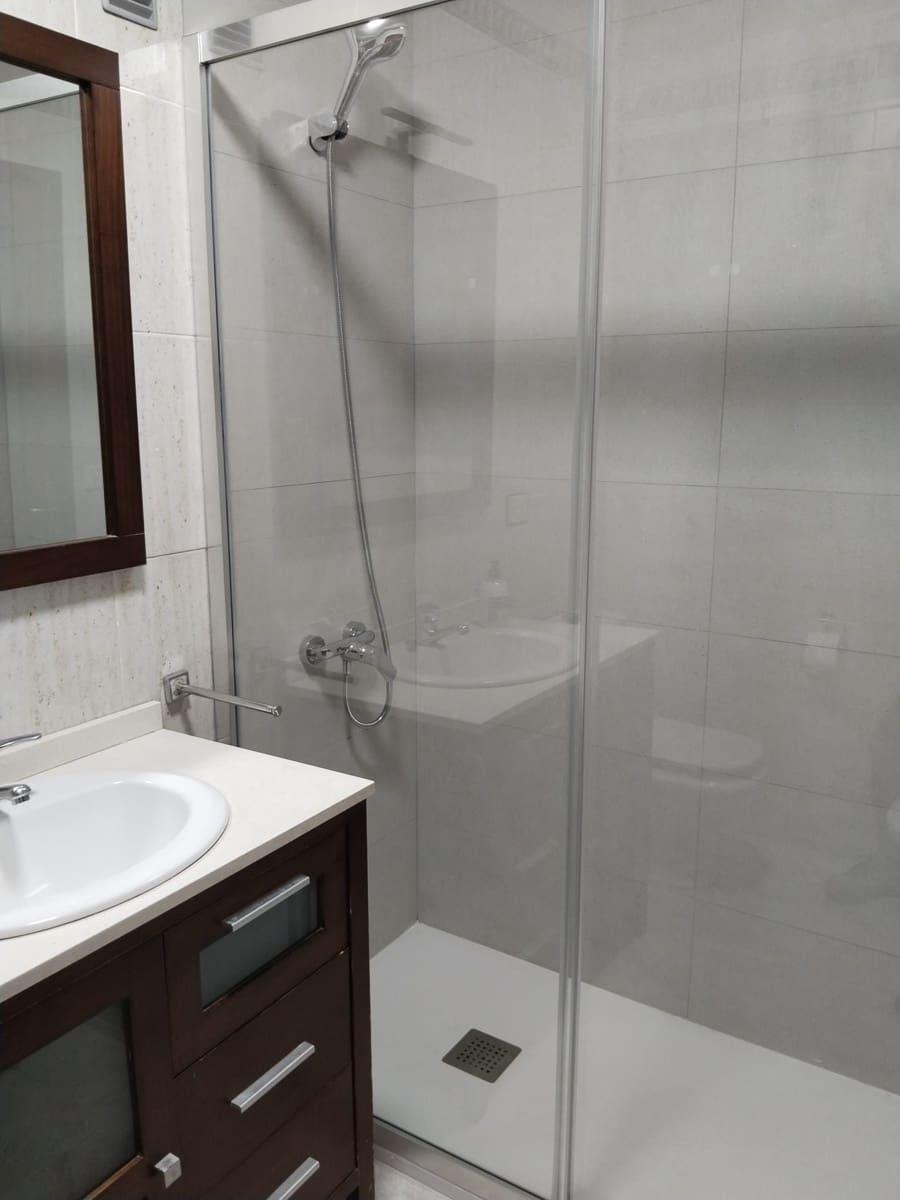 3 Zimmer Wohnung zu vermieten in Santa Cruz de Tenerife mit Garage - 1.300 € (Ref: 7581568)