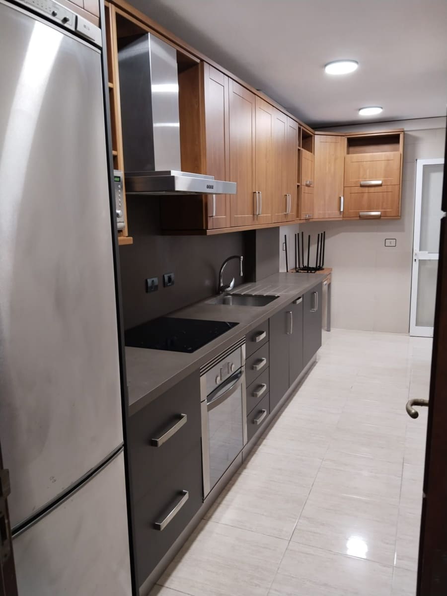 3 Zimmer Wohnung zu vermieten in Santa Cruz de Tenerife mit Garage - 1.300 € (Ref: 7581568)