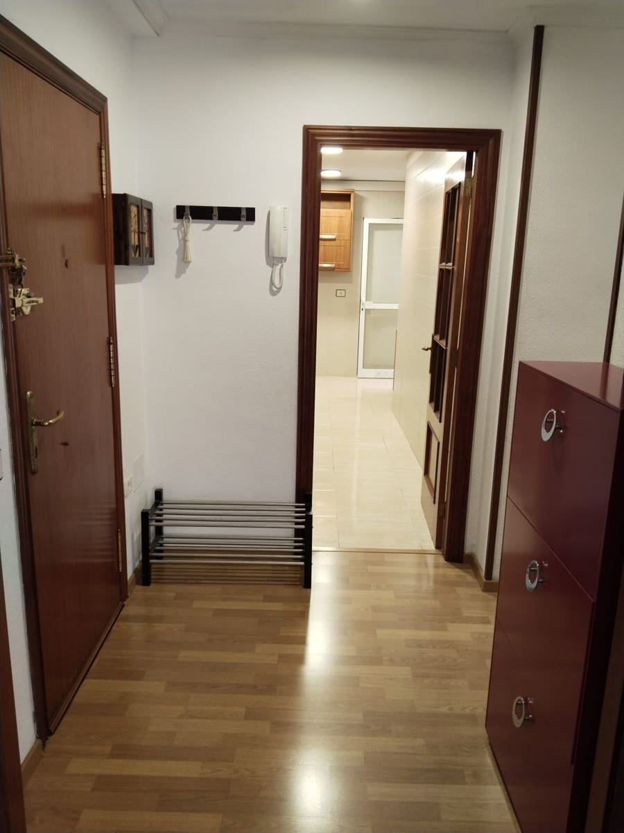 3 Zimmer Wohnung zu vermieten in Santa Cruz de Tenerife mit Garage - 1.300 € (Ref: 7581568)