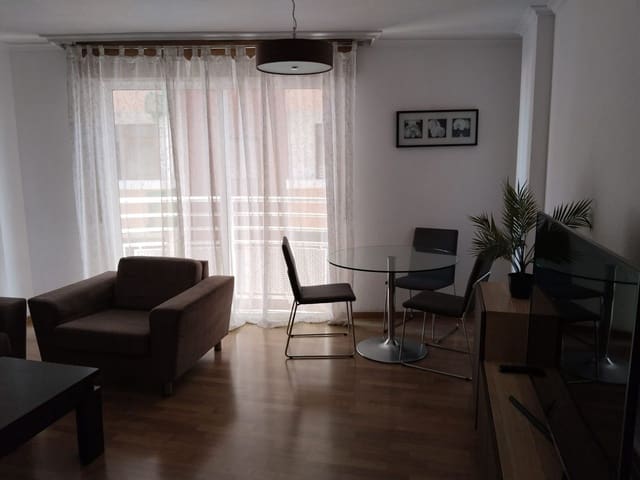 3 Zimmer Wohnung zu vermieten in Cuatro Torres, Santa Cruz de Tenerife mit Garage - 1.300 € (Ref: 7581568)
