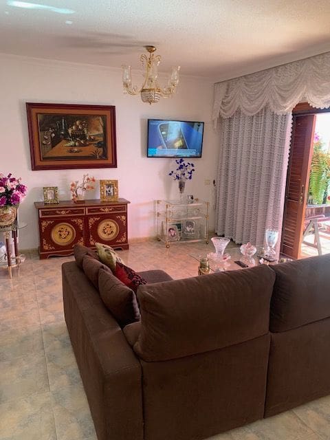 3 bedroom Flat for sale in Los Cristianos with pool garage - € 549,000 (Ref: 7807265)