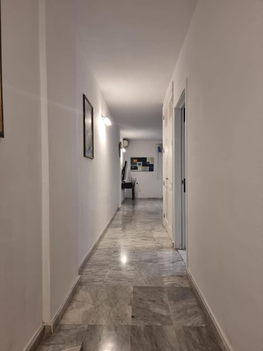 1 Zimmer Apartment zu verkaufen in Los Cristianos mit Pool - 290.000 € (Ref: 8278652)