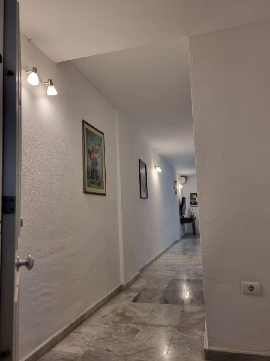 1 Zimmer Apartment zu verkaufen in Los Cristianos mit Pool - 290.000 € (Ref: 8278652)