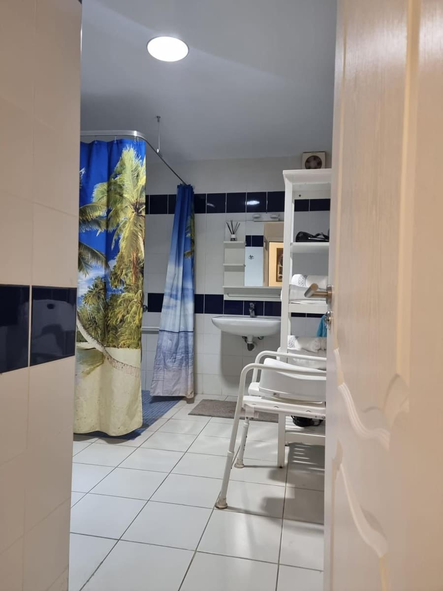 1 Zimmer Apartment zu verkaufen in Los Cristianos mit Pool - 290.000 € (Ref: 8278652)