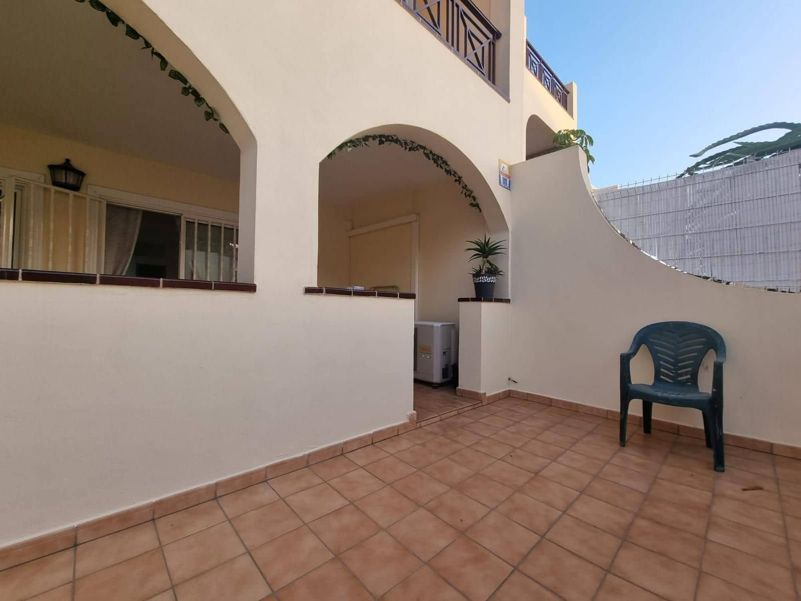 1 Zimmer Apartment zu verkaufen in Los Cristianos mit Pool - 290.000 € (Ref: 8278652)