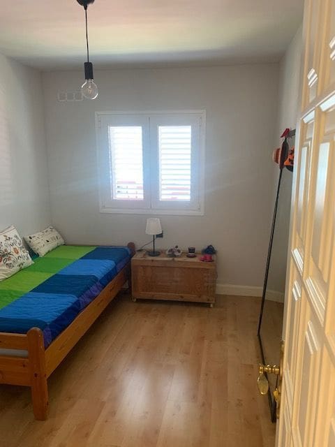 Appartement de 2 chambres à louer à Santa Cruz de Tenerife - 850 € (Ref: 8322493)