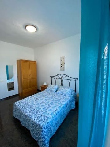 3 bedroom Flat for rent in Candelaria with garage - € 850 (Ref: 8338253)