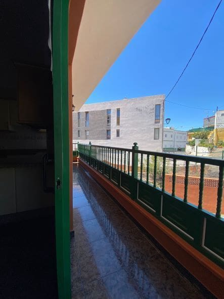 3 bedroom Flat for rent in Candelaria with garage - € 850 (Ref: 8338253)