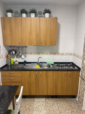 1 soveværelse Lejlighed til leje i Los Cristianos, Arona - € 900 (Ref: 8339409)