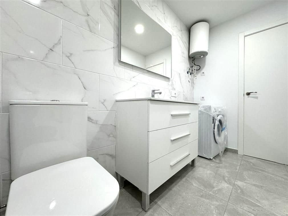 2 soveværelse Lejlighed til salg i Costa Adeje - € 239.000 (Ref: 8463417)