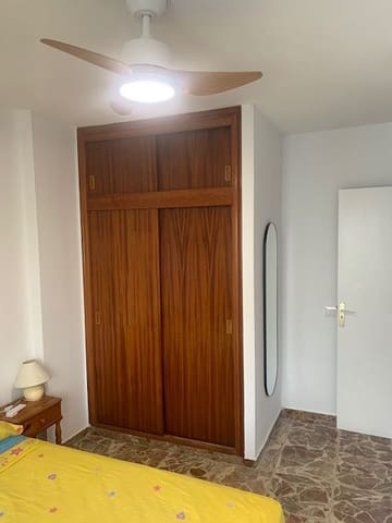 2 bedroom Apartment for rent in Los Cristianos, Arona - € 1,600 (Ref: 8479139)