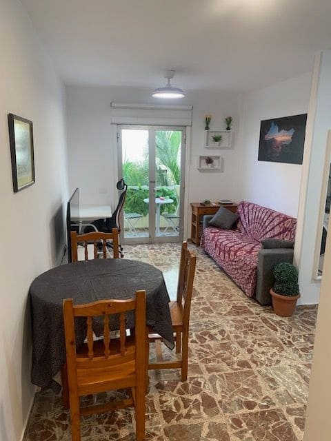 2 Zimmer Apartment zu vermieten in Los Cristianos - 1.600 € (Ref: 8479139)