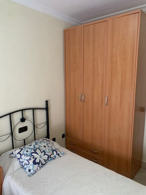 4 bedroom Flat for sale in Los Cristianos with pool garage - € 880,000 (Ref: 8797143)