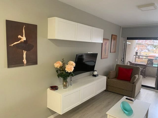 1 slaapkamer Appartement te huur in Los Cristianos - € 1.300 (Ref: 8824707)