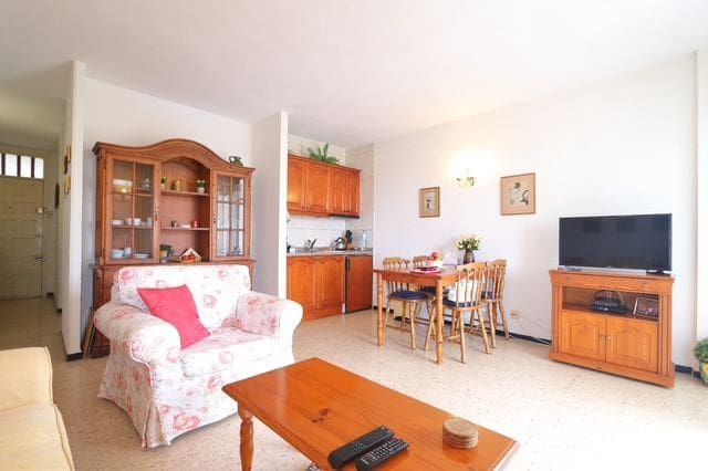 1 bedroom Apartment for sale in Los Cristianos with pool garage - € 279,000 (Ref: 8991960)