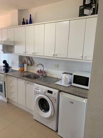 1 soveværelse Lejlighed til leje i Los Cristianos, Arona - € 1.500 (Ref: 9176201)