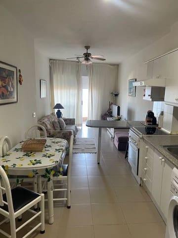 1 soveværelse Lejlighed til leje i Los Cristianos, Arona - € 1.500 (Ref: 9176201)