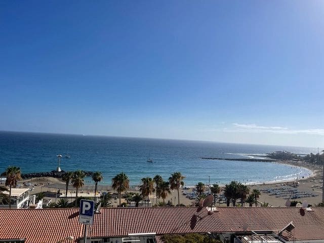 1 soveværelse Lejlighed til leje i Los Cristianos, Arona - € 1.500 (Ref: 9176201)