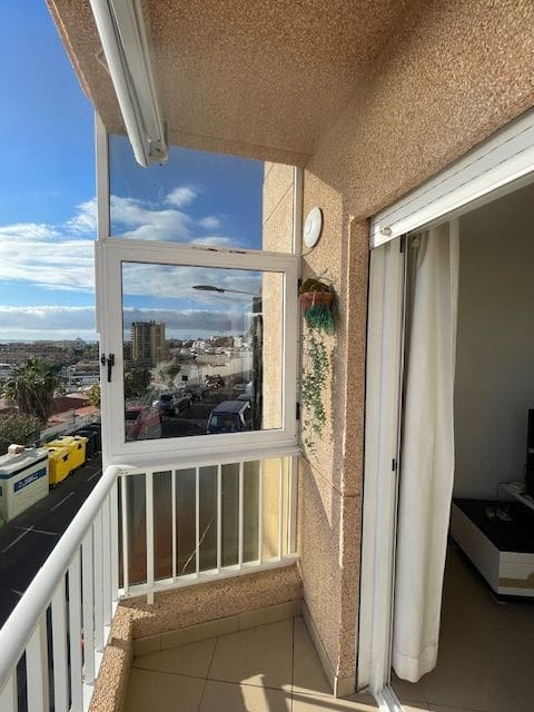 1 sypialnia Apartament do wynajęcia w Los Cristianos - 1 250 € (Ref: 9176201)