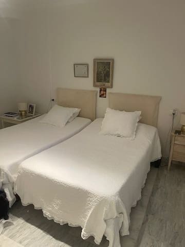 1 soveværelse Lejlighed til leje i Los Cristianos, Arona med swimmingpool - € 1.500 (Ref: 9436812)