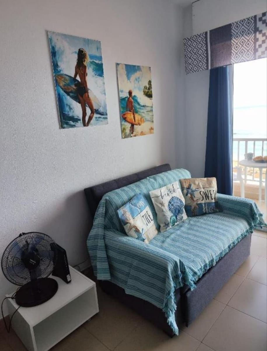 Studio for rent in Los Cristianos - € 1,500 (Ref: 9679512)