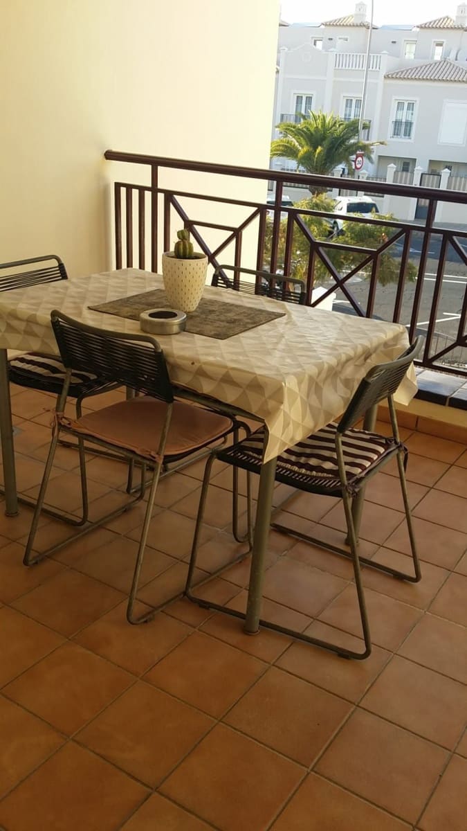 2 bedroom Apartment for rent in Los Cristianos with pool - € 2,200 (Ref: 9937511)