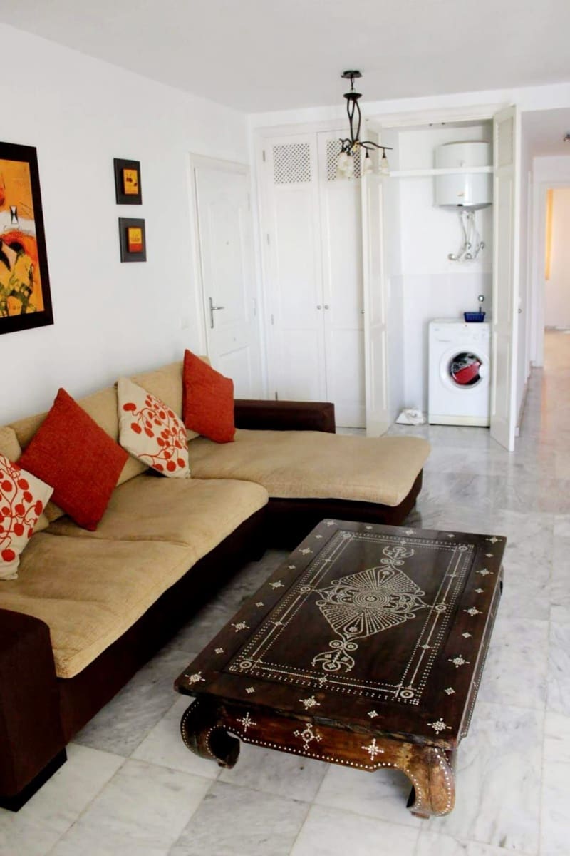 2 bedroom Apartment for rent in Los Cristianos with pool - € 2,200 (Ref: 9937511)