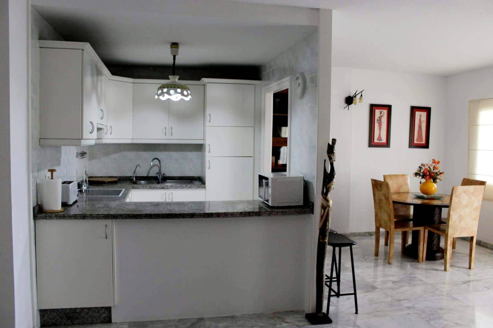 2 bedroom Apartment for rent in Los Cristianos with pool - € 2,200 (Ref: 9937511)