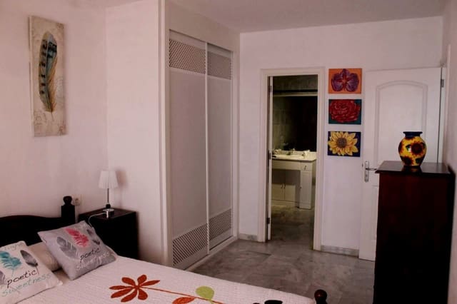 2 soveværelse Lejlighed til leje i Los Cristianos, Arona med swimmingpool - € 2.200 (Ref: 9937511)