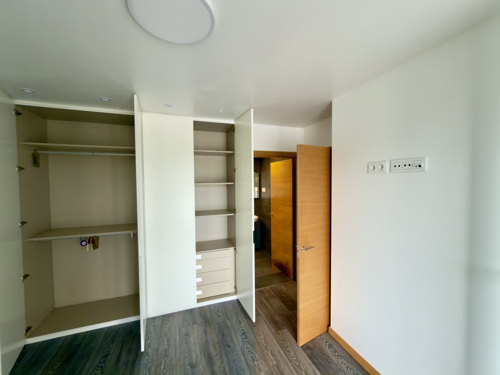 2 sovrum Lägenhet att hyra i Donostia-San Sebastian med pool garage - 2 950 € (Ref: 10029961)