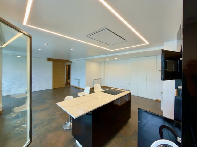 2 sypialnia Apartament do wynajęcia w Donostia-San Sebastián z basenem garażem - 2 950 € (Ref: 10029961)