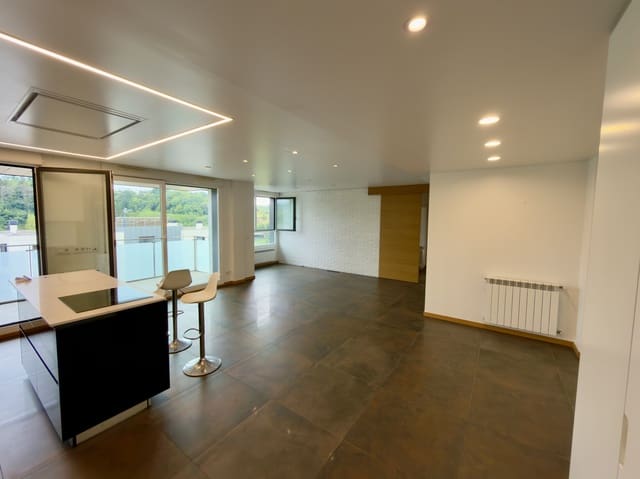 2 sypialnia Apartament do wynajęcia w Donostia-San Sebastián z basenem garażem - 2 950 € (Ref: 10029961)