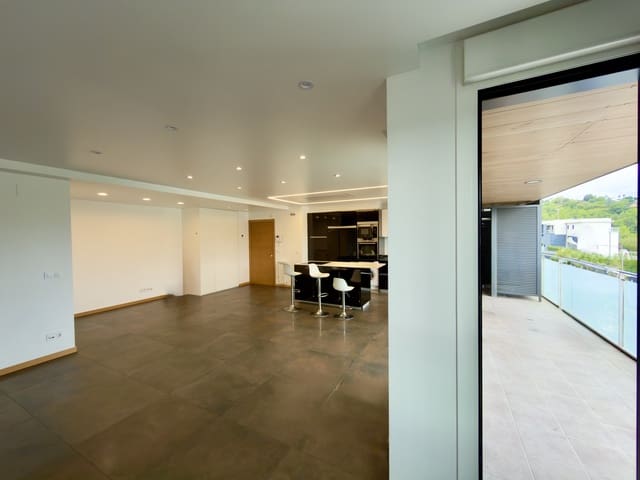 2 sypialnia Apartament do wynajęcia w Donostia-San Sebastián z basenem garażem - 2 950 € (Ref: 10029961)