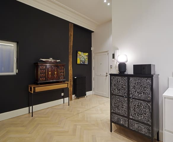 2 bedroom Apartment for rent in Donostia-San Sebastián - € 8,000 (Ref: 7739225)