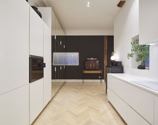 2 bedroom Apartment for rent in Donostia-San Sebastián - € 8,000 (Ref: 7739225)