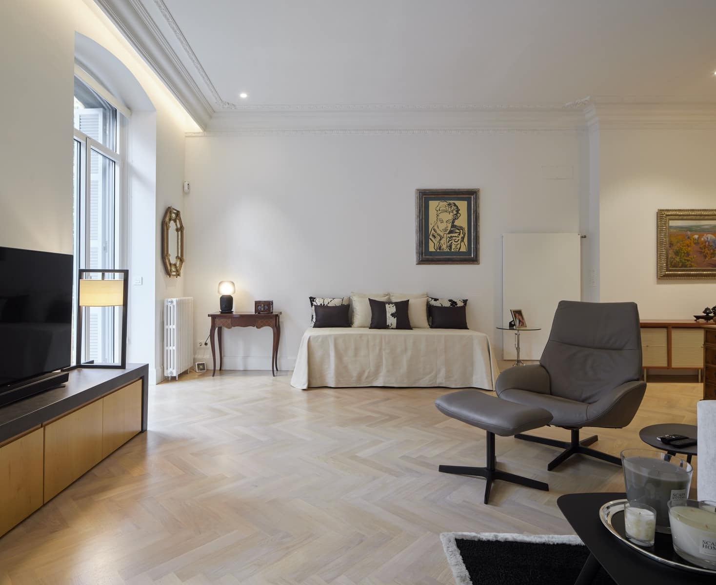 2 bedroom Apartment for rent in Donostia-San Sebastian - € 8,000 (Ref: 7739225)