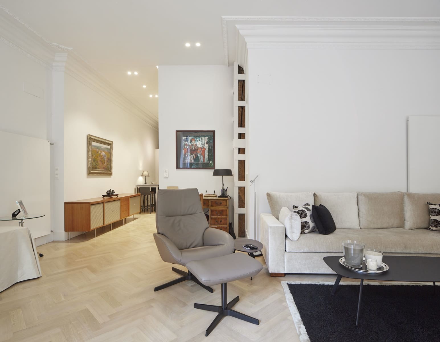 2 bedroom Apartment for rent in Donostia-San Sebastian - € 8,000 (Ref: 7739225)