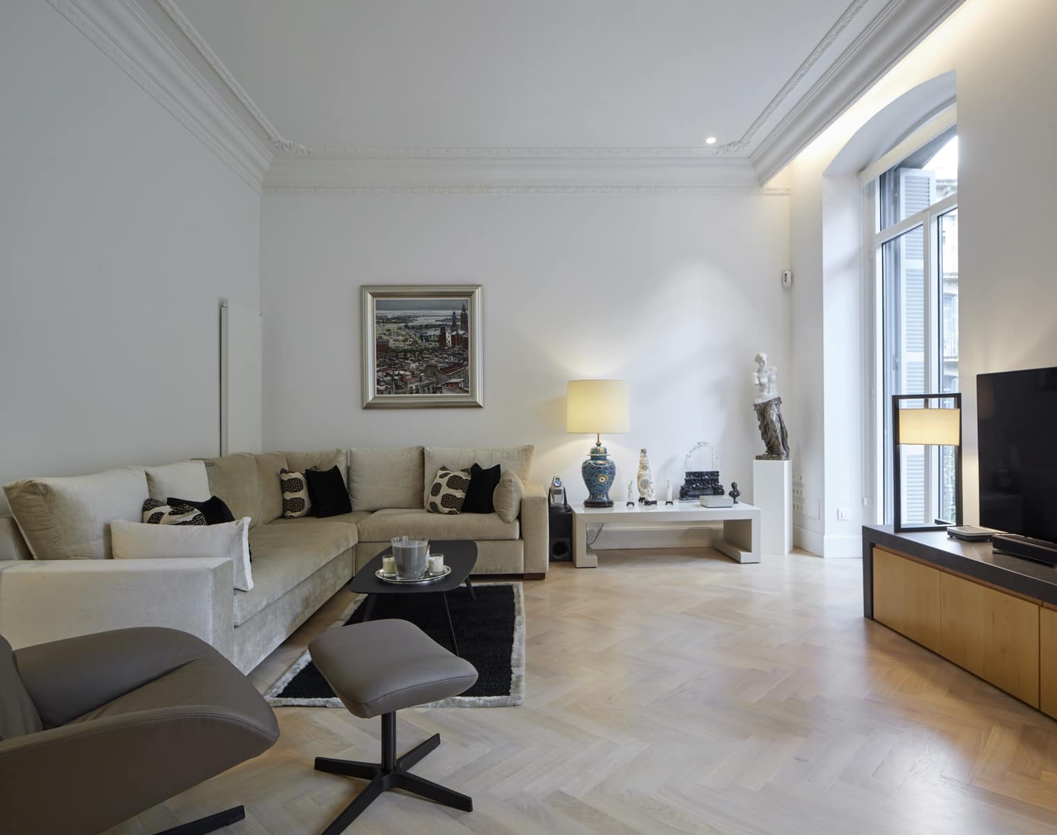 2 bedroom Apartment for rent in Donostia-San Sebastian - € 8,000 (Ref: 7739225)