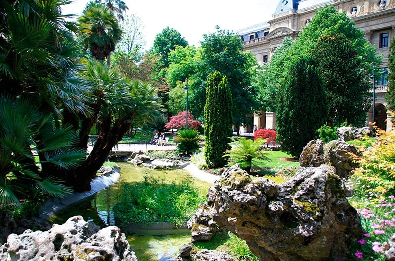 2 bedroom Apartment for rent in Donostia-San Sebastian - € 8,000 (Ref: 7739225)