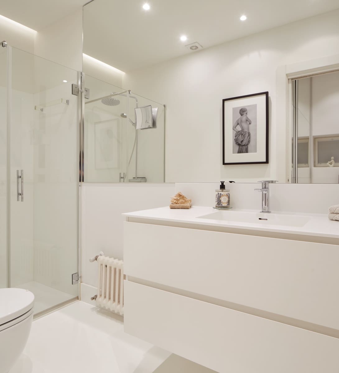 2 bedroom Apartment for rent in Donostia-San Sebastian - € 8,000 (Ref: 7739225)