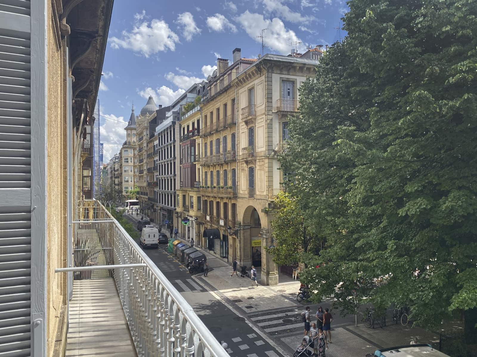 2 bedroom Apartment for rent in Donostia-San Sebastian - € 8,000 (Ref: 7739225)