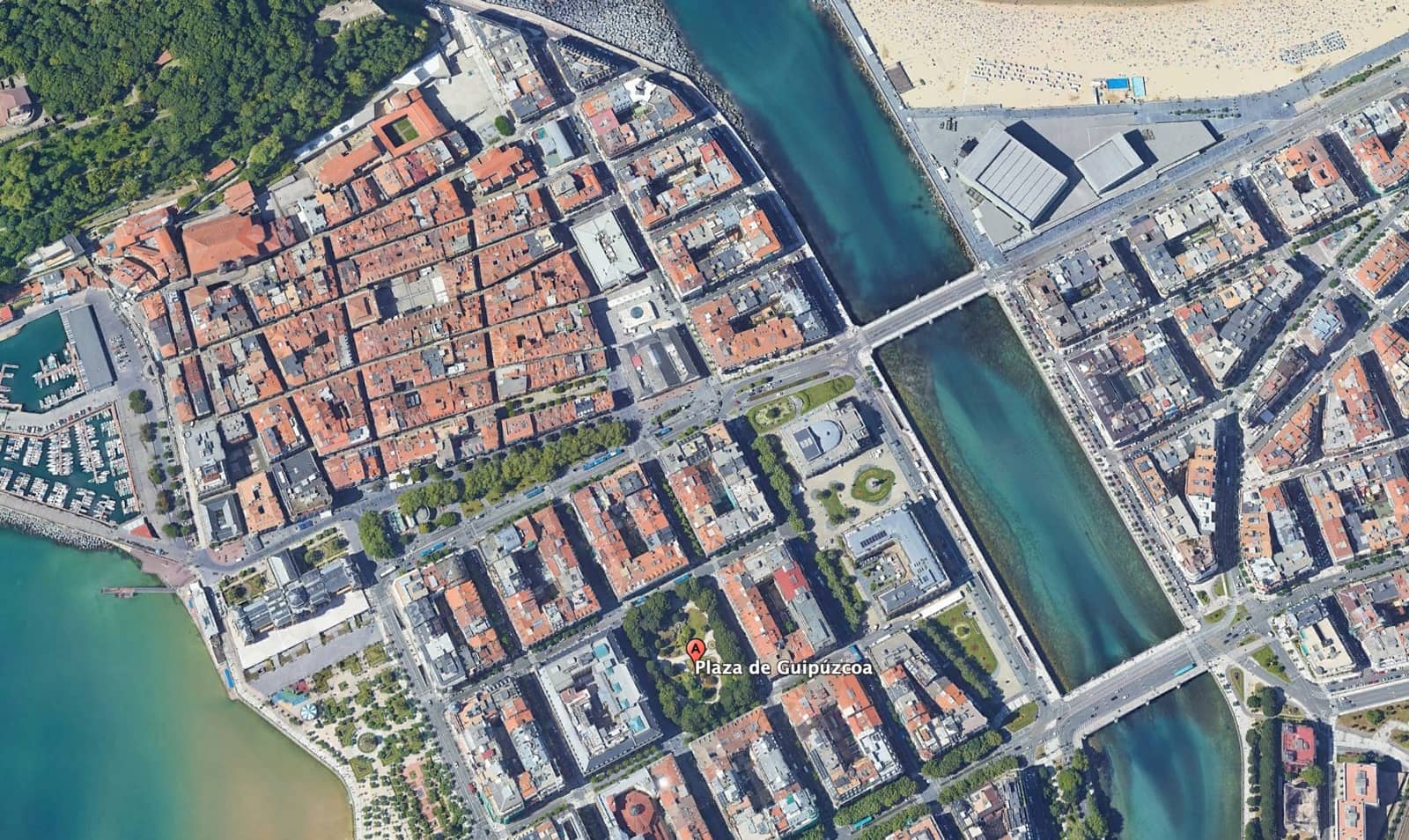 2 bedroom Apartment for rent in Donostia-San Sebastian - € 8,000 (Ref: 7739225)