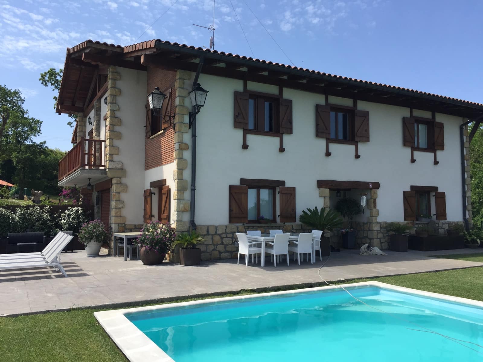 4 soveværelse Semi-Rækkehus til salg i Hondarribia med swimmingpool garage - € 1.600.000 (Ref: 7739226)