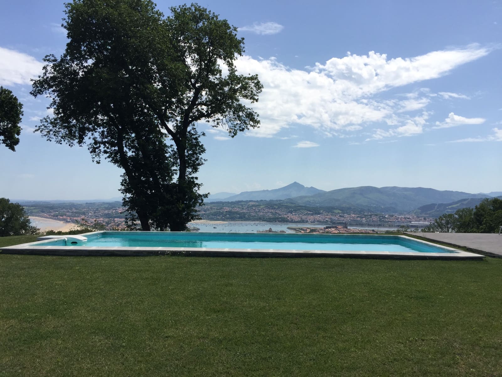 4 soveværelse Semi-Rækkehus til salg i Hondarribia med swimmingpool garage - € 1.600.000 (Ref: 7739226)