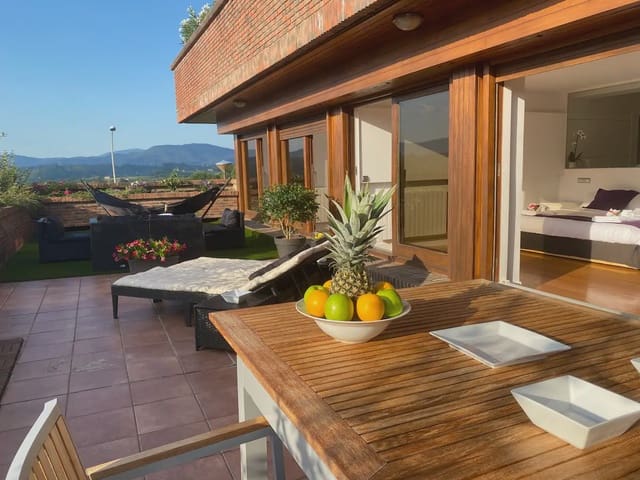 4 bedroom Apartment for rent in Donostia-San Sebastián with pool garage - € 14,000 (Ref: 8130531)